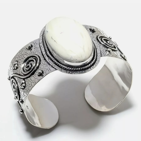 New Huge Lemon Chrysoprase 925 Silver Cuff Bracelet. - Picture 2 of 16